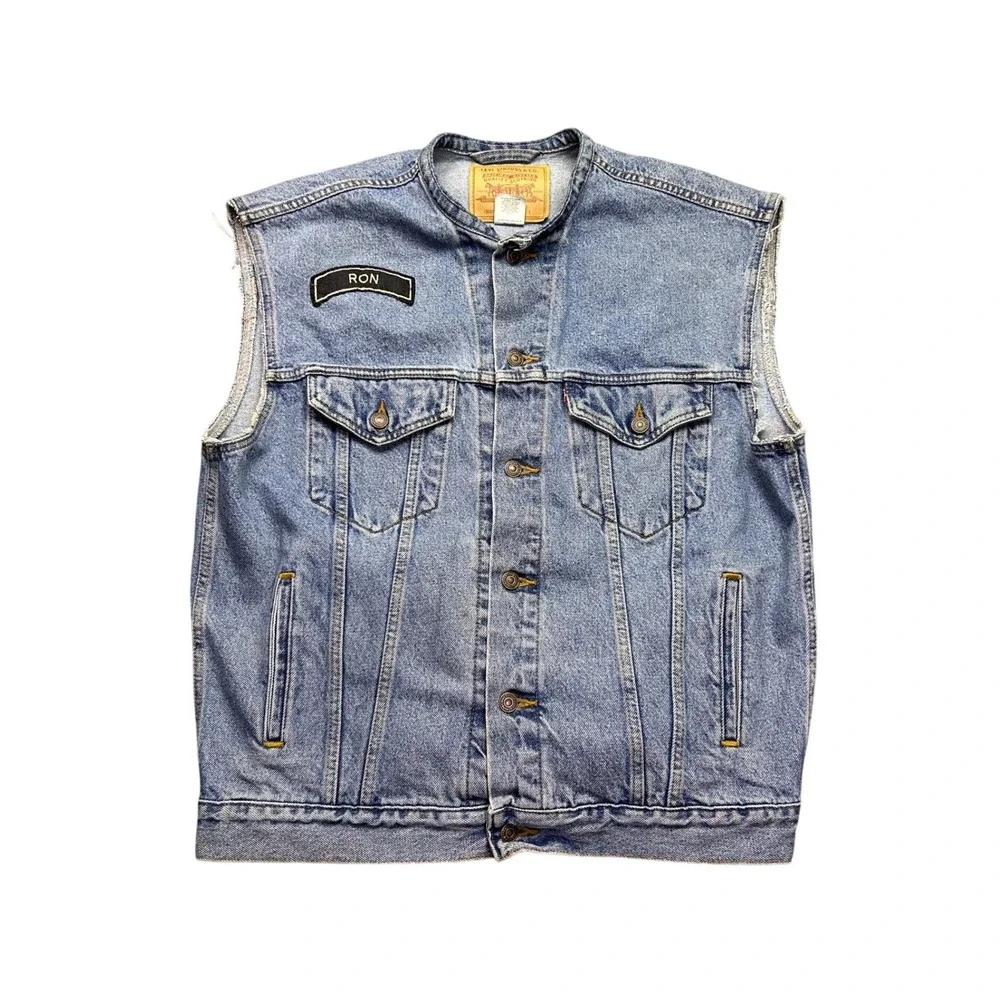 Levi's 2002 Denim Trucker Vest L Harley HOG Motown Chapter Taylor MI Biker Patch